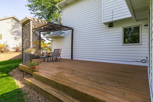 $449,900 | 8944 St Croix Road, Woodbury, MN 55125