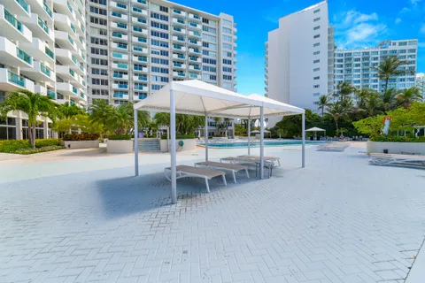 $399,000 | 1200 West Avenue, Unit 316, Miami Beach, FL 33139