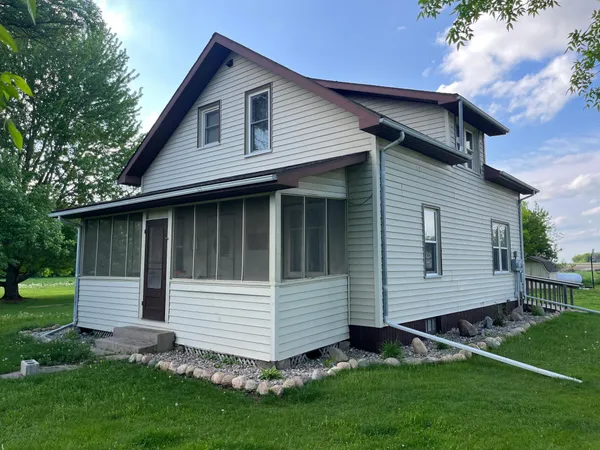 $199,000 | 310 3rd Street Northwest, McIntosh, MN 56556