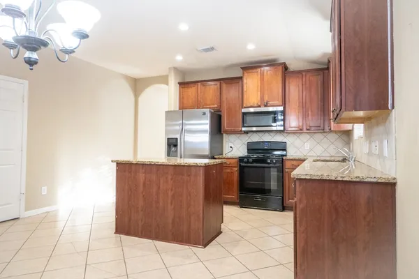 $2,050 | 6342 Applewood Forest Drive, Katy, TX 77494