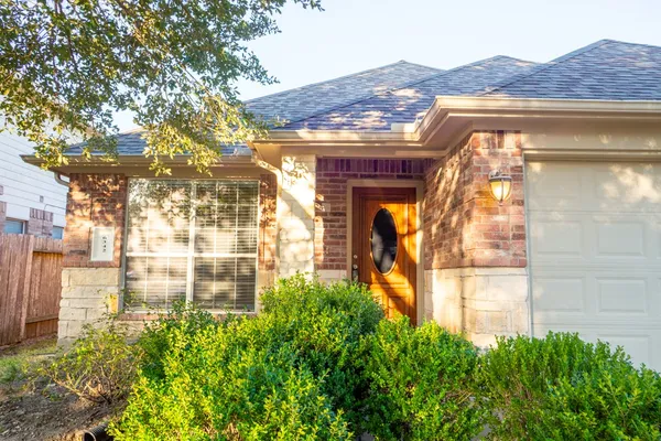 $2,050 | 6342 Applewood Forest Drive, Katy, TX 77494
