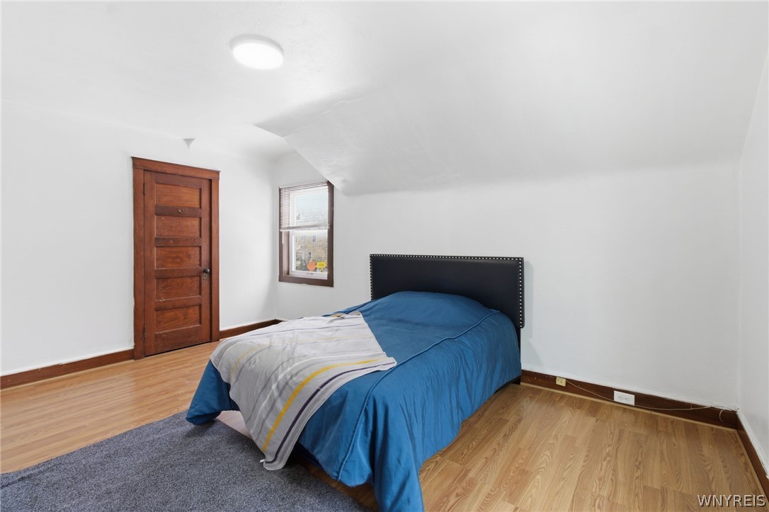 466 24th Street Niagara Falls, NY 14303 - Photo 11 of 30