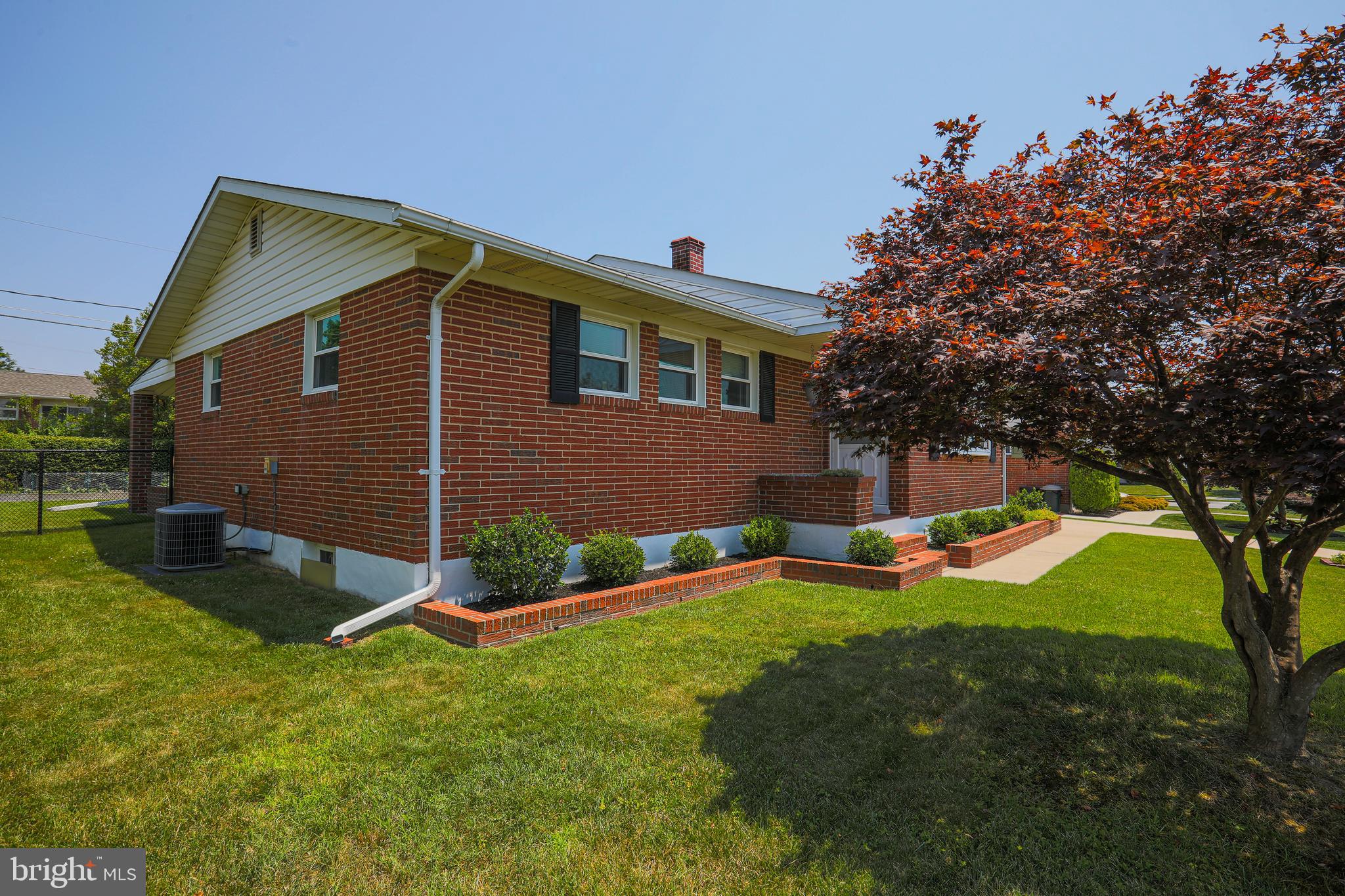 9656 Dundawan Road Baltimore, MD 21236 - Photo 4 of 36 Exterior Front