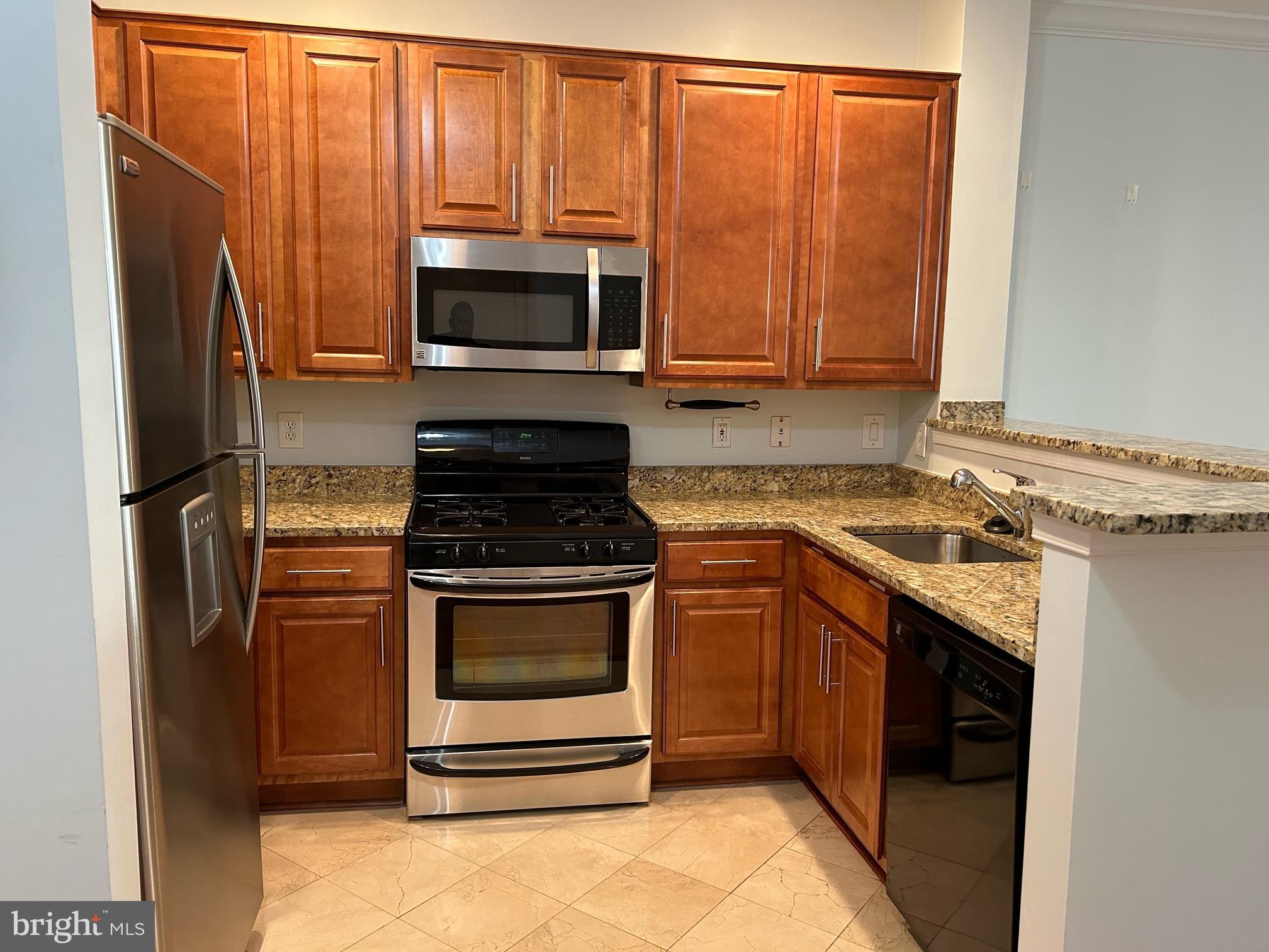 12000 Market Street, Unit 324 Reston, VA 20190 - Photo 3 of 10