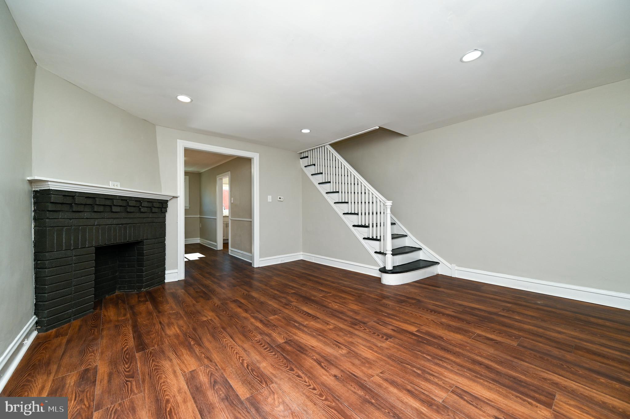 7158 Radbourne Road Upper Darby, PA 19082 - Photo 2 of 28