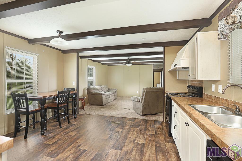 11440 Beco Road St. Amant, LA 70774 - Photo 5 of 18