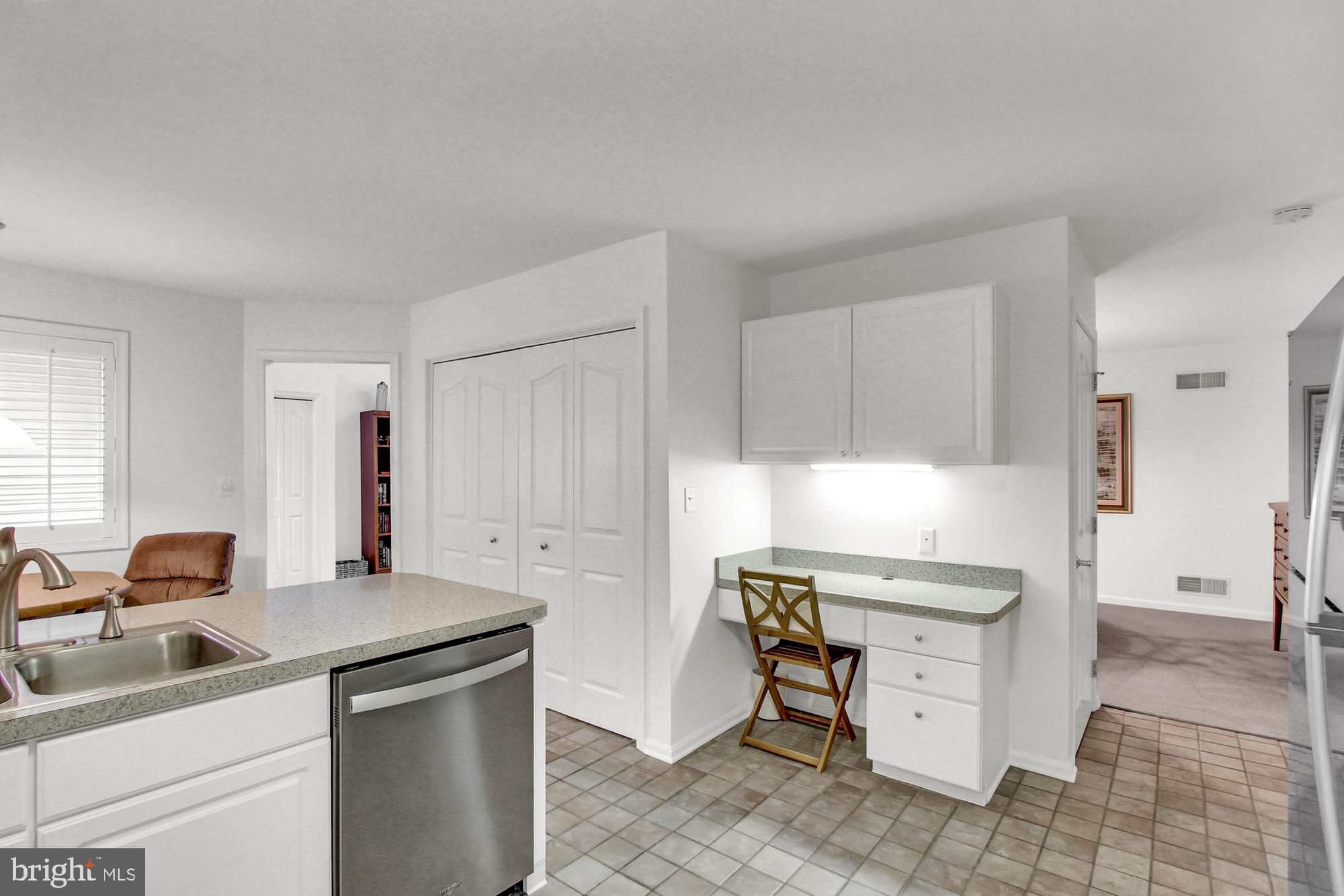 371 Tri Hill Road, Unit 6 York, PA 17403 - Photo 10 of 28 Gallery Image 10