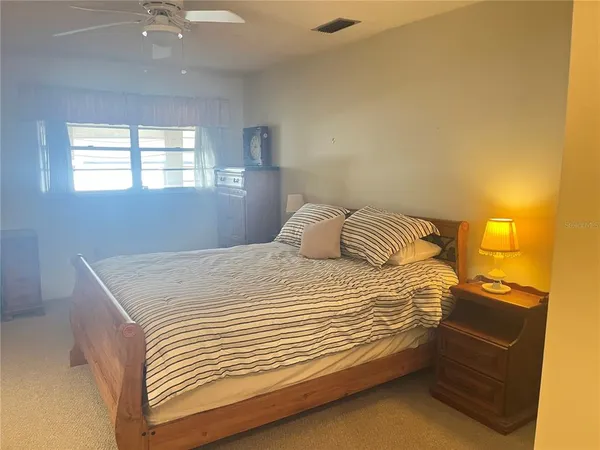 $1,300 | 655 Park Circle, Bradenton, FL 34207