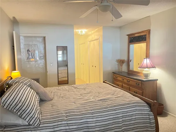 $1,300 | 655 Park Circle, Bradenton, FL 34207