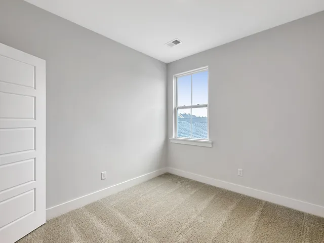 $2,250 | 260 Symphony Avenue, Summerville, SC 29486