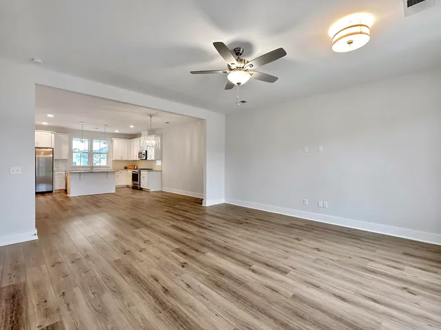 $2,250 | 260 Symphony Avenue, Summerville, SC 29486