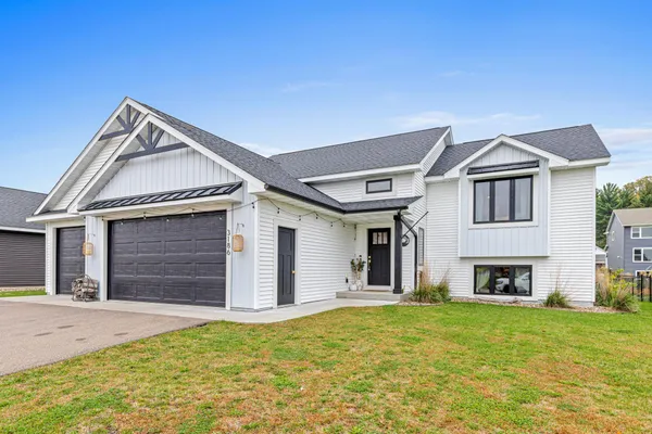 $495,000 | 3186 Kingston Street, River Falls, WI 54022