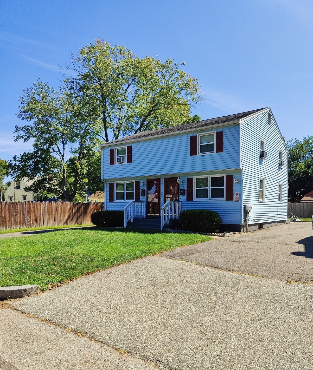 61-63 Wilson Street Springfield, MA 01104 - Photo 3 of 17 Gallery Image 3
