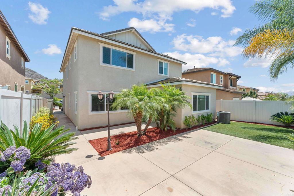 35664 Asturian Way Fallbrook, CA 92028 - Photo 39 of 56