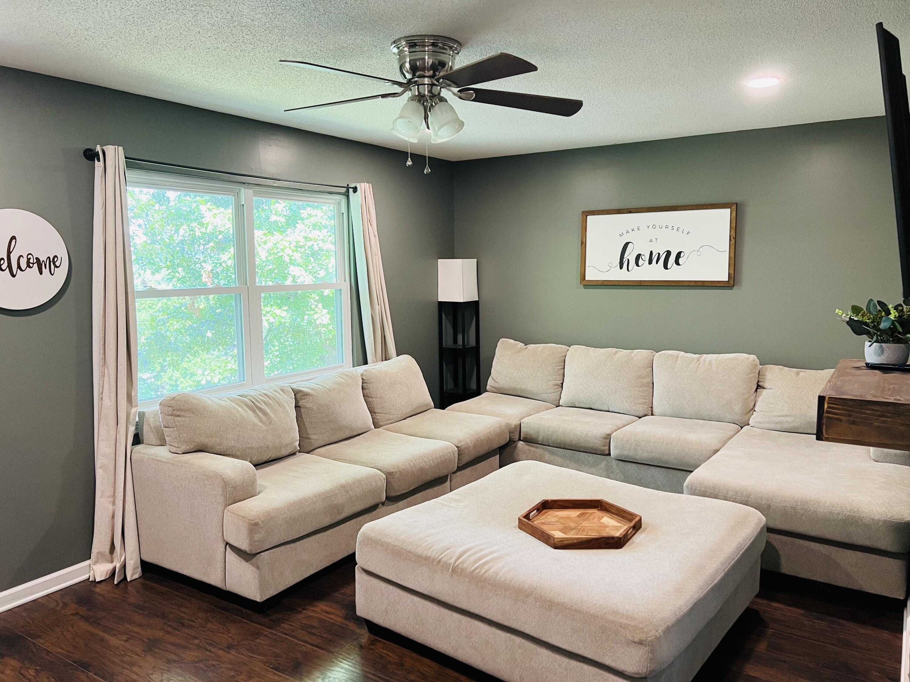 733 Holcomb Road Ringgold, GA 30736 - Photo 6 of 43 Great room other side