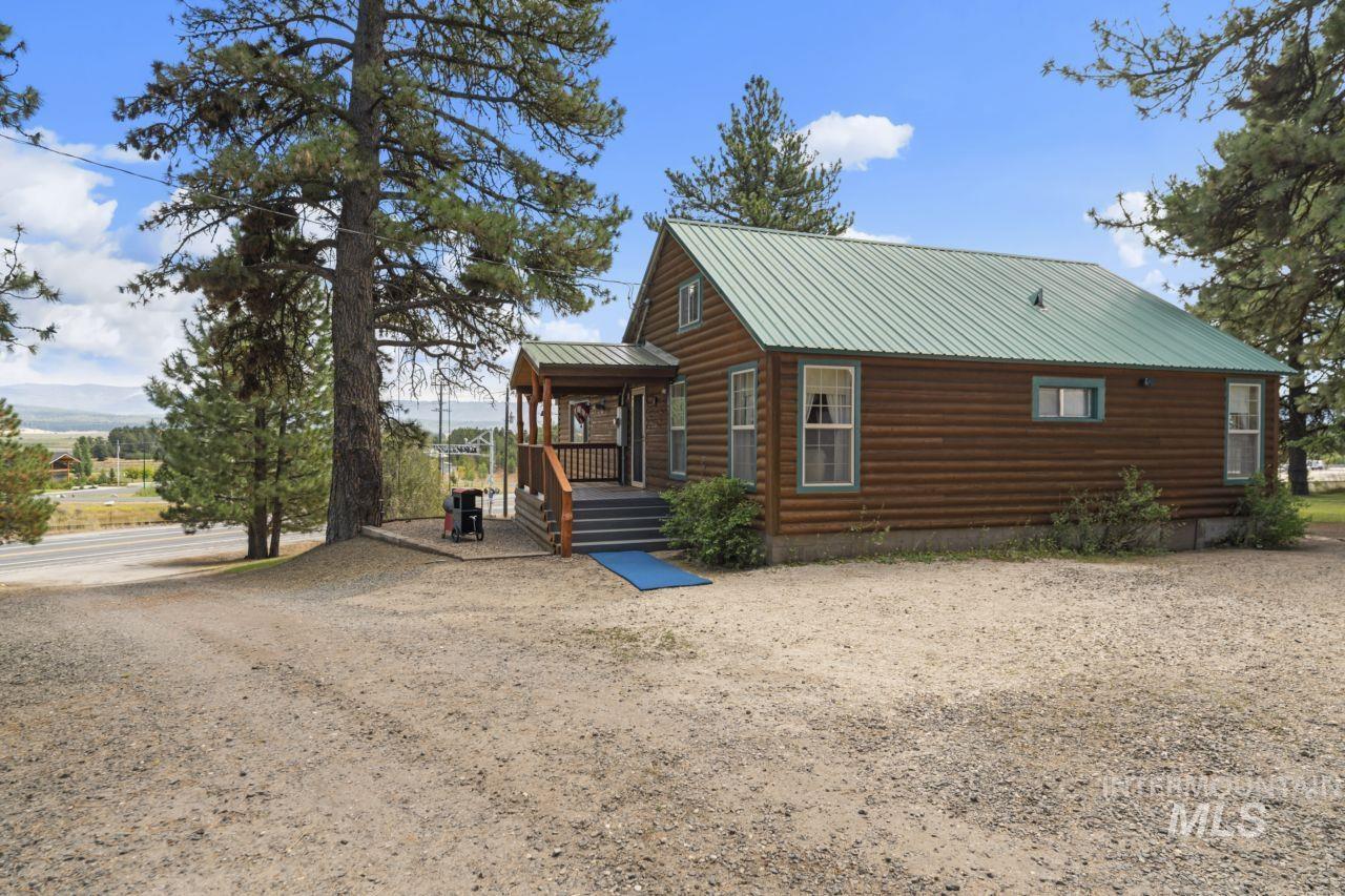 739 South Main Street Cascade, ID 83611 - Photo 5 of 50
