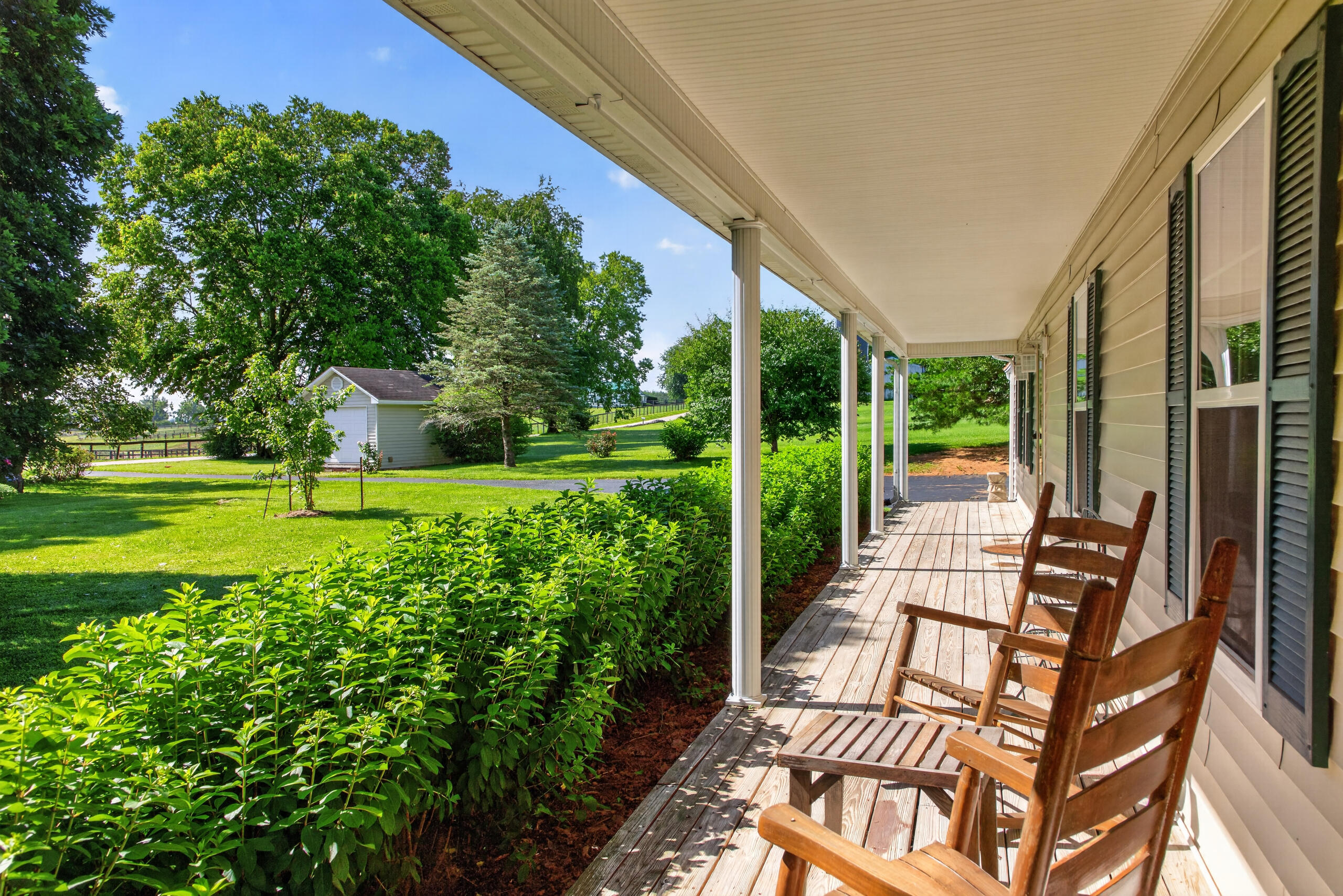 600 Allen Ison Road Harrodsburg, KY 40330 - Photo 23 of 43 Front Porch