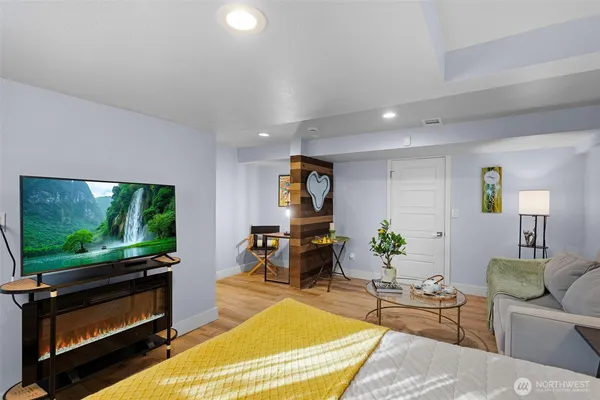 $1,099,000 | 12046 12th Avenue Northeast, Seattle, WA 98125