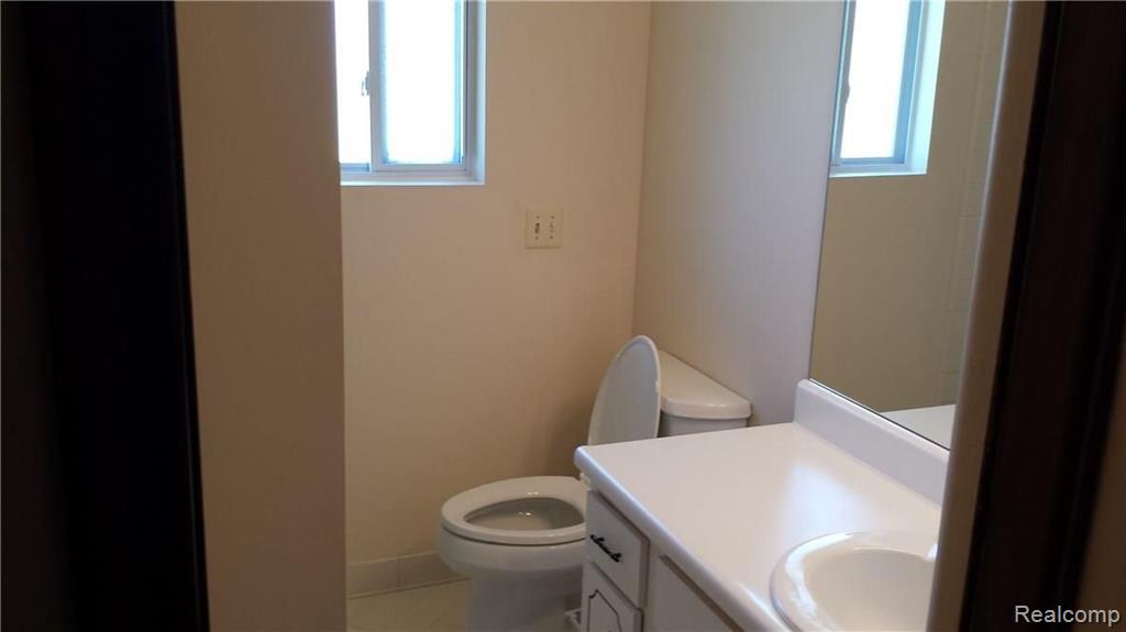 5021 Jeddo Road Jeddo, MI 48032 - Photo 14 of 22 Gallery Image 14