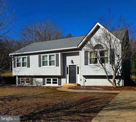 $2,750 | 22 Brown Circle, Fredericksburg, VA 22405