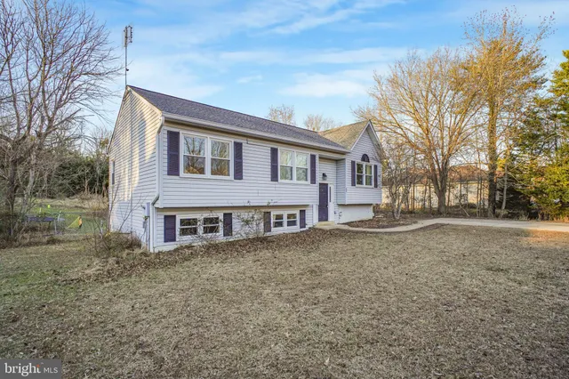 $2,750 | 22 Brown Circle, Fredericksburg, VA 22405