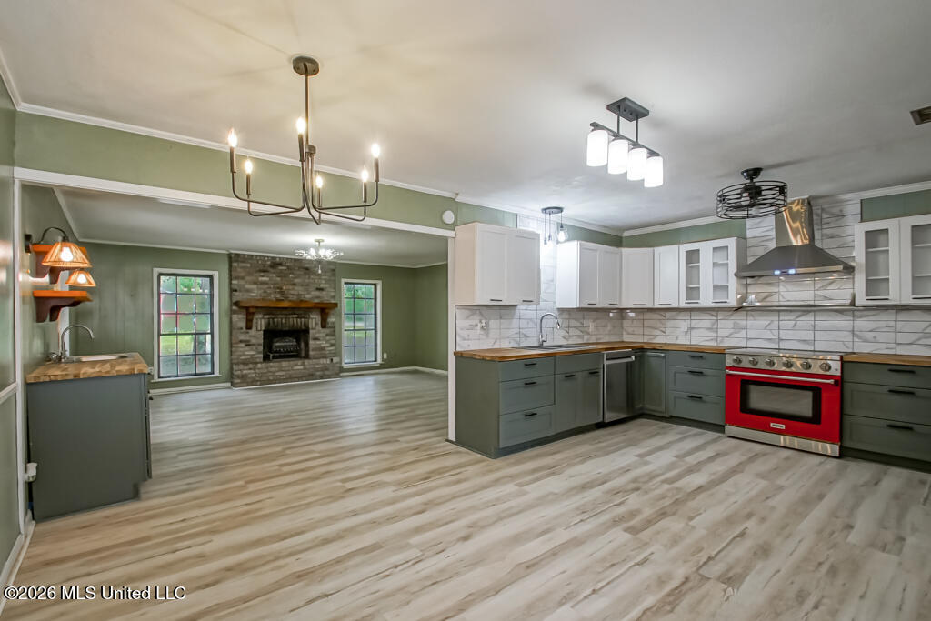 557 Walkiah Blf Road Picayune, MS 39466 - Photo 9 of 53 C_KitchenDining1