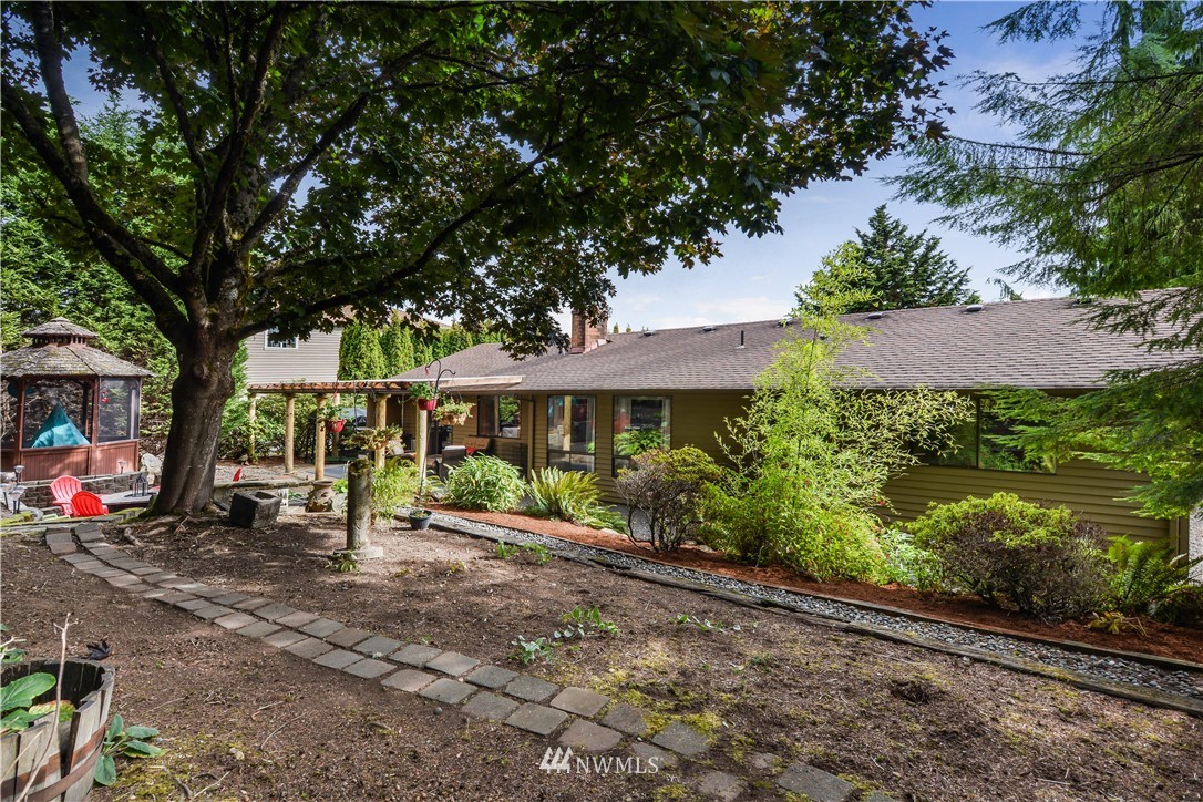 22508 Brier Road Brier, WA 98036 - Photo 23 of 25