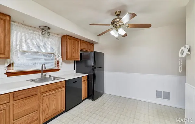 $1,400 | 300 South St Jacques Street, Florissant, MO 63031