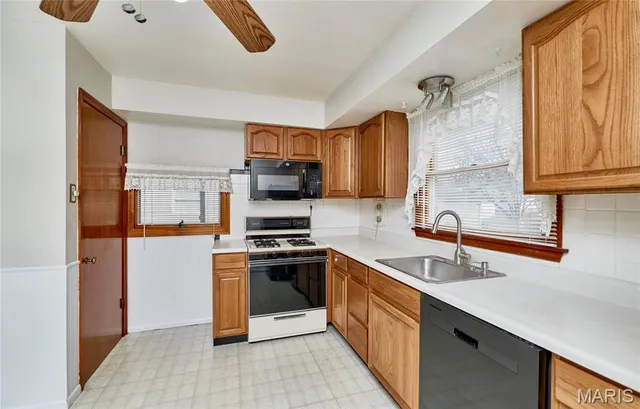 $1,400 | 300 South St Jacques Street, Florissant, MO 63031