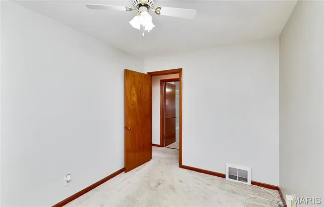 $1,400 | 300 South St Jacques Street, Florissant, MO 63031