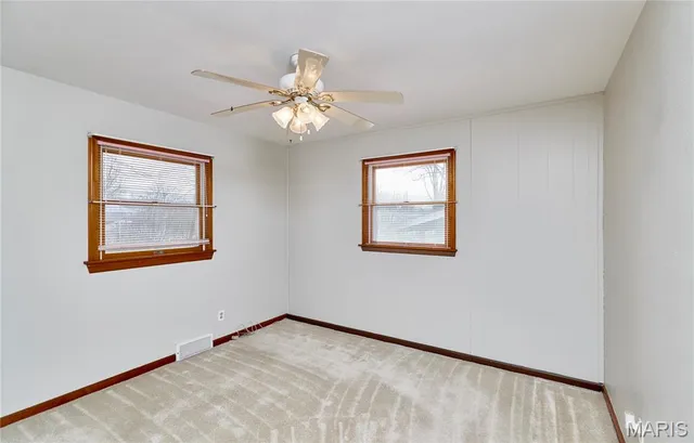 $1,400 | 300 South St Jacques Street, Florissant, MO 63031