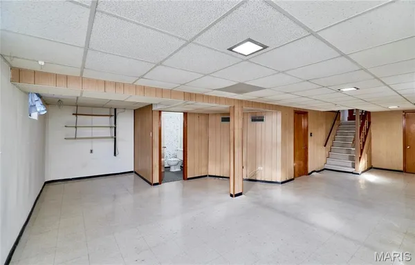 $1,400 | 300 South St Jacques Street, Florissant, MO 63031