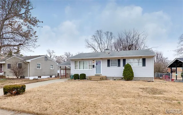 $1,400 | 300 South St Jacques Street, Florissant, MO 63031