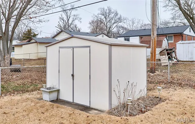 $1,400 | 300 South St Jacques Street, Florissant, MO 63031