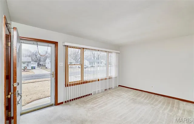 $1,400 | 300 South St Jacques Street, Florissant, MO 63031