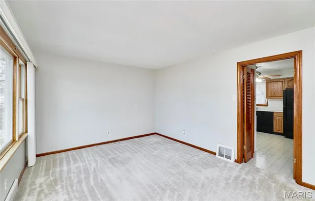 $1,400 | 300 South St Jacques Street, Florissant, MO 63031