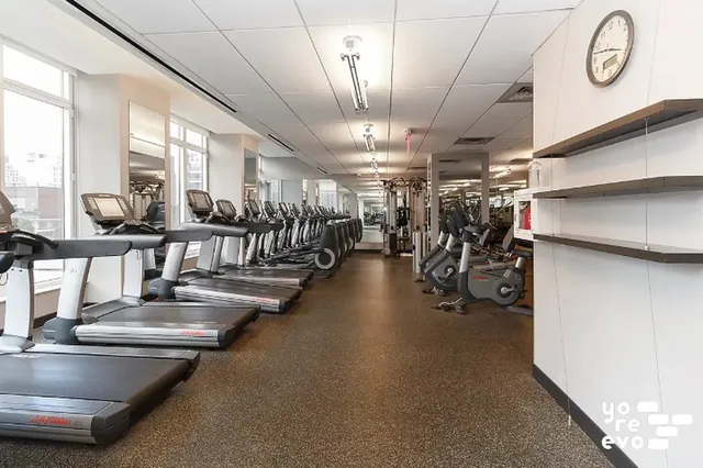 $970,000 | 247 West 46th Street, Unit 308 | Theater District