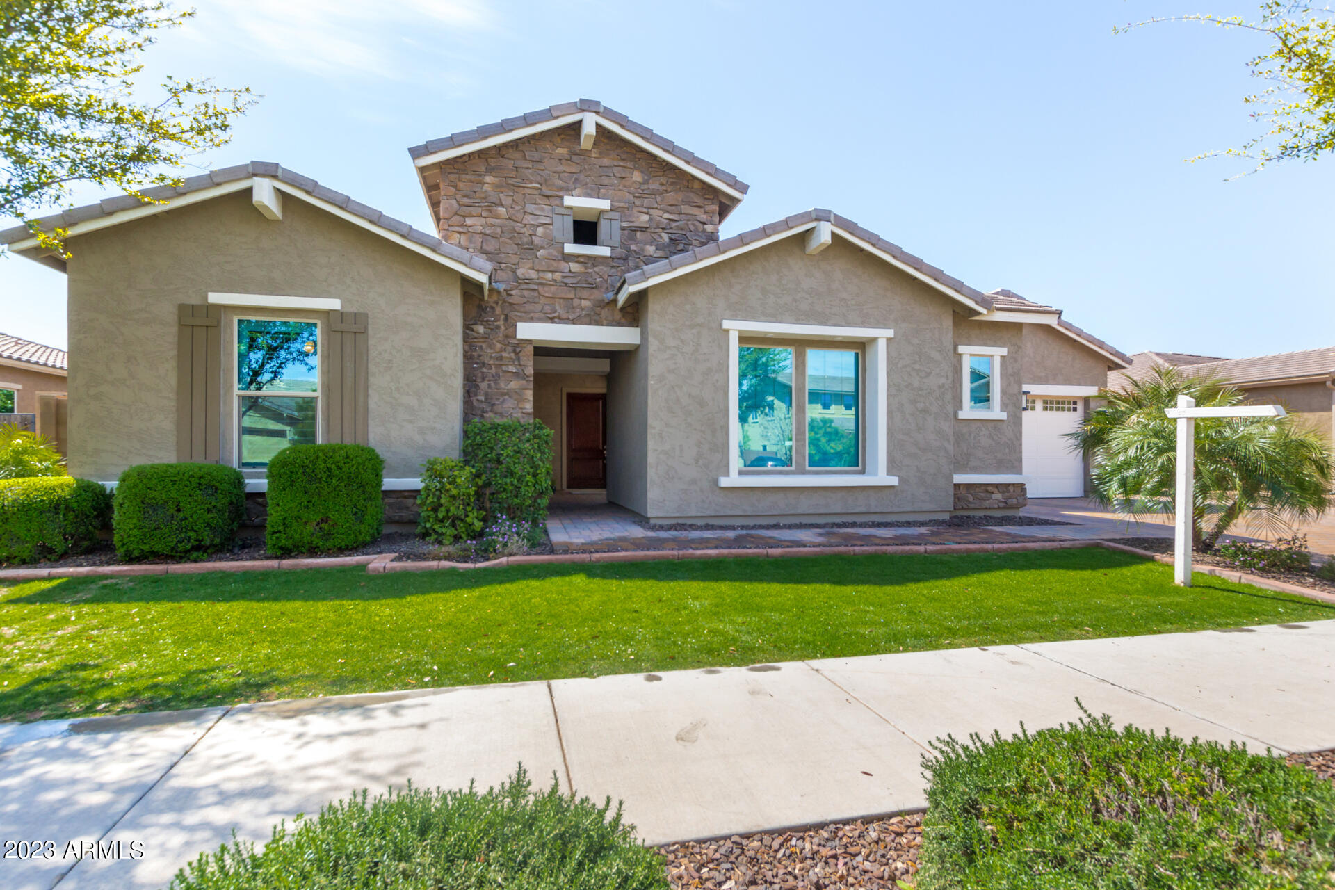 20107 East Camacho Road Queen Creek, AZ 85142 - Photo 3 of 40 03 - Camacho
