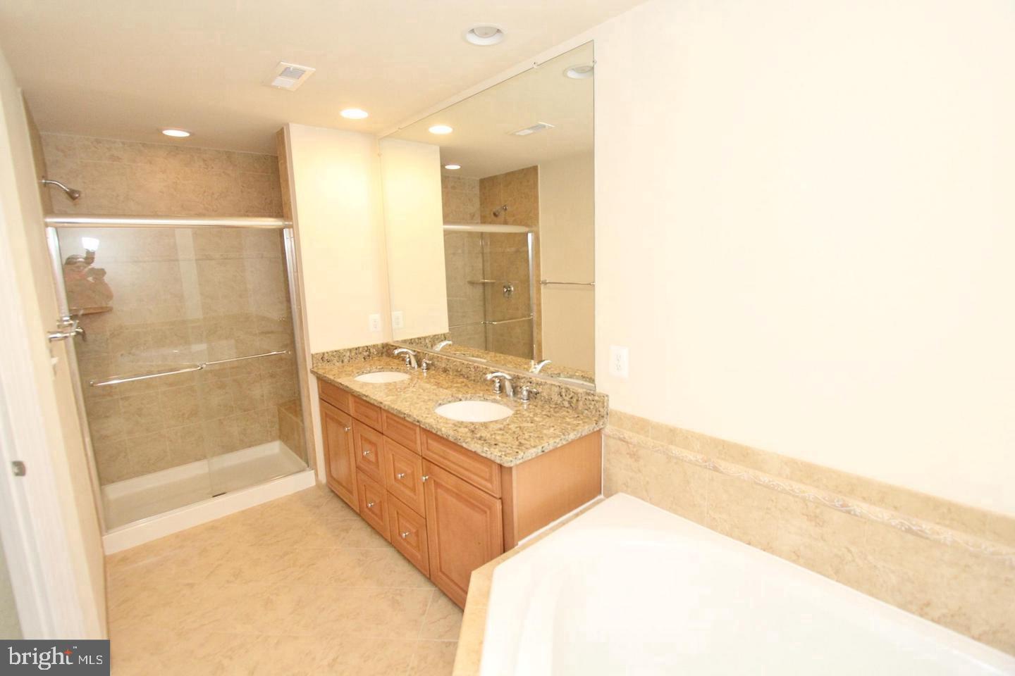 8043 Reserve Way Vienna, VA 22182 - Photo 10 of 22