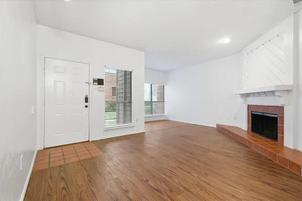 $1,595 | 9600 Royal Lane, Unit 506, Dallas, TX 75243