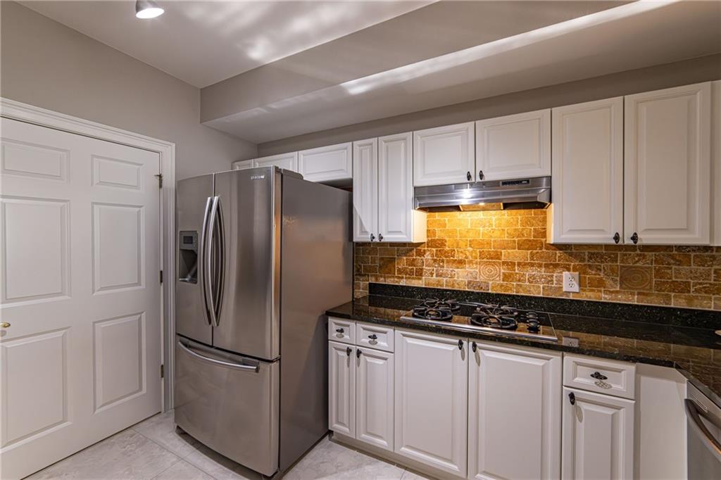 3275 Lenox Road Northeast, Unit 214 Atlanta, GA 30324 - Photo 13 of 60