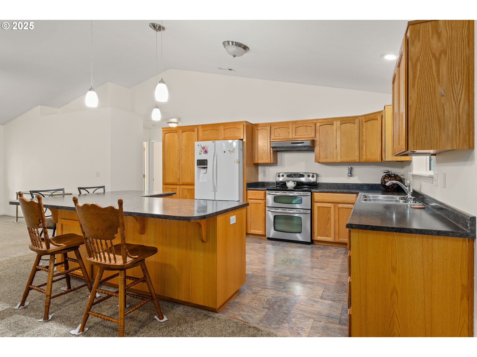 335 Cornett Lane Cave Junction, OR 97523 - Photo 32 of 47