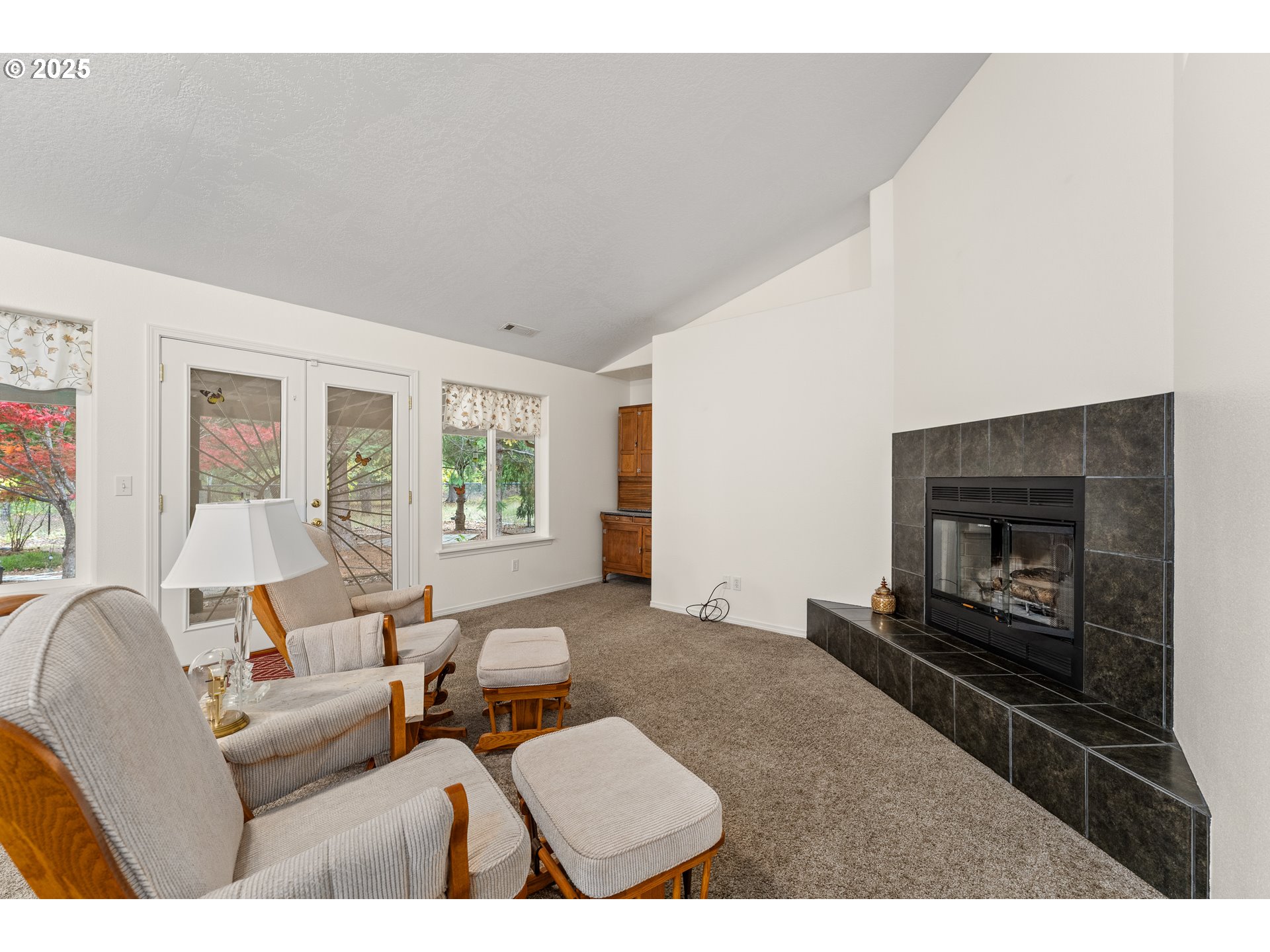 335 Cornett Lane Cave Junction, OR 97523 - Photo 33 of 47