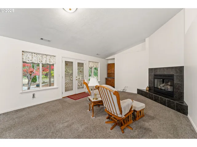 $600,000 | 335 Cornett Lane, Cave Junction, OR 97523