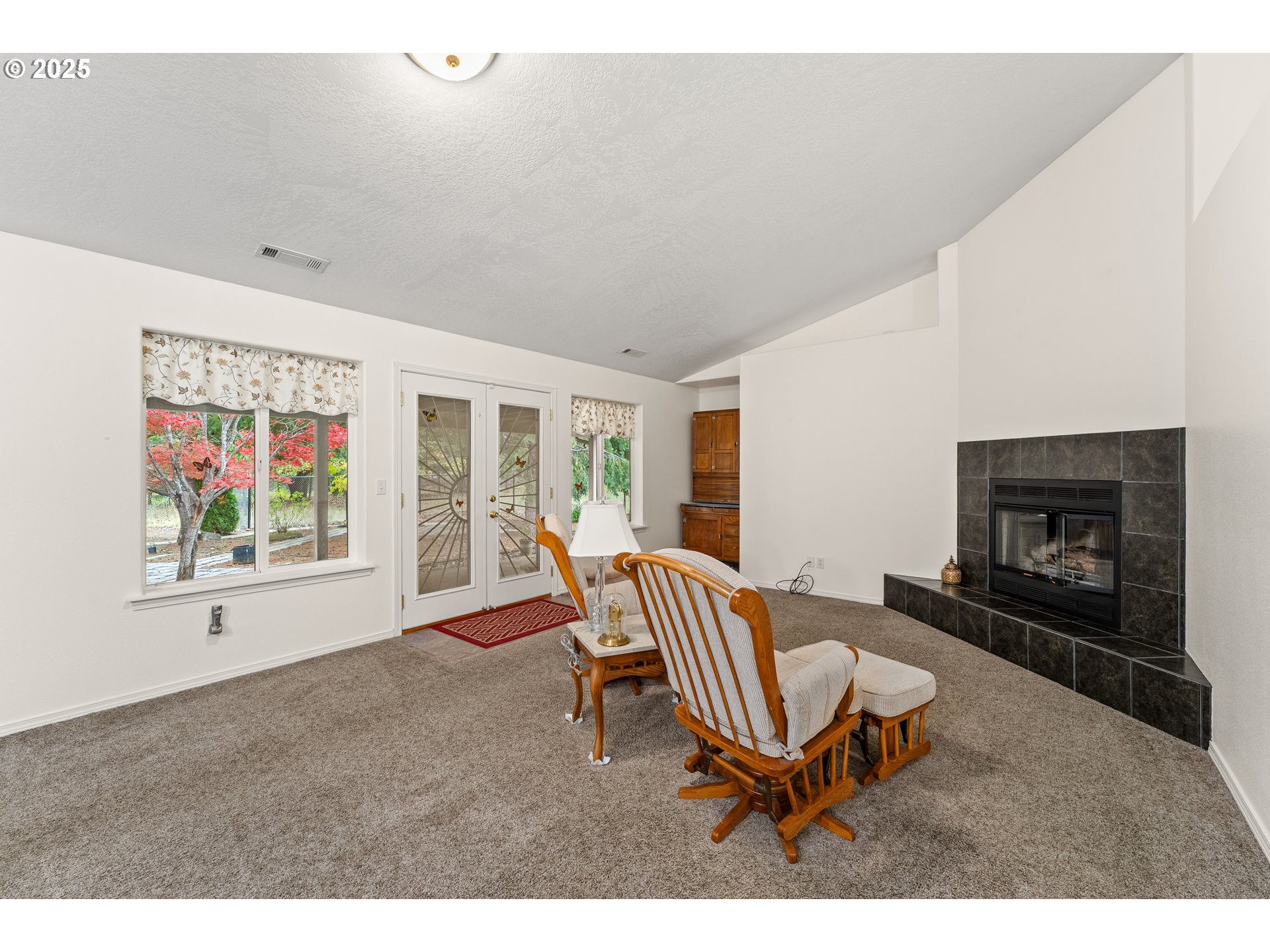 335 Cornett Lane Cave Junction, OR 97523 - Photo 34 of 47