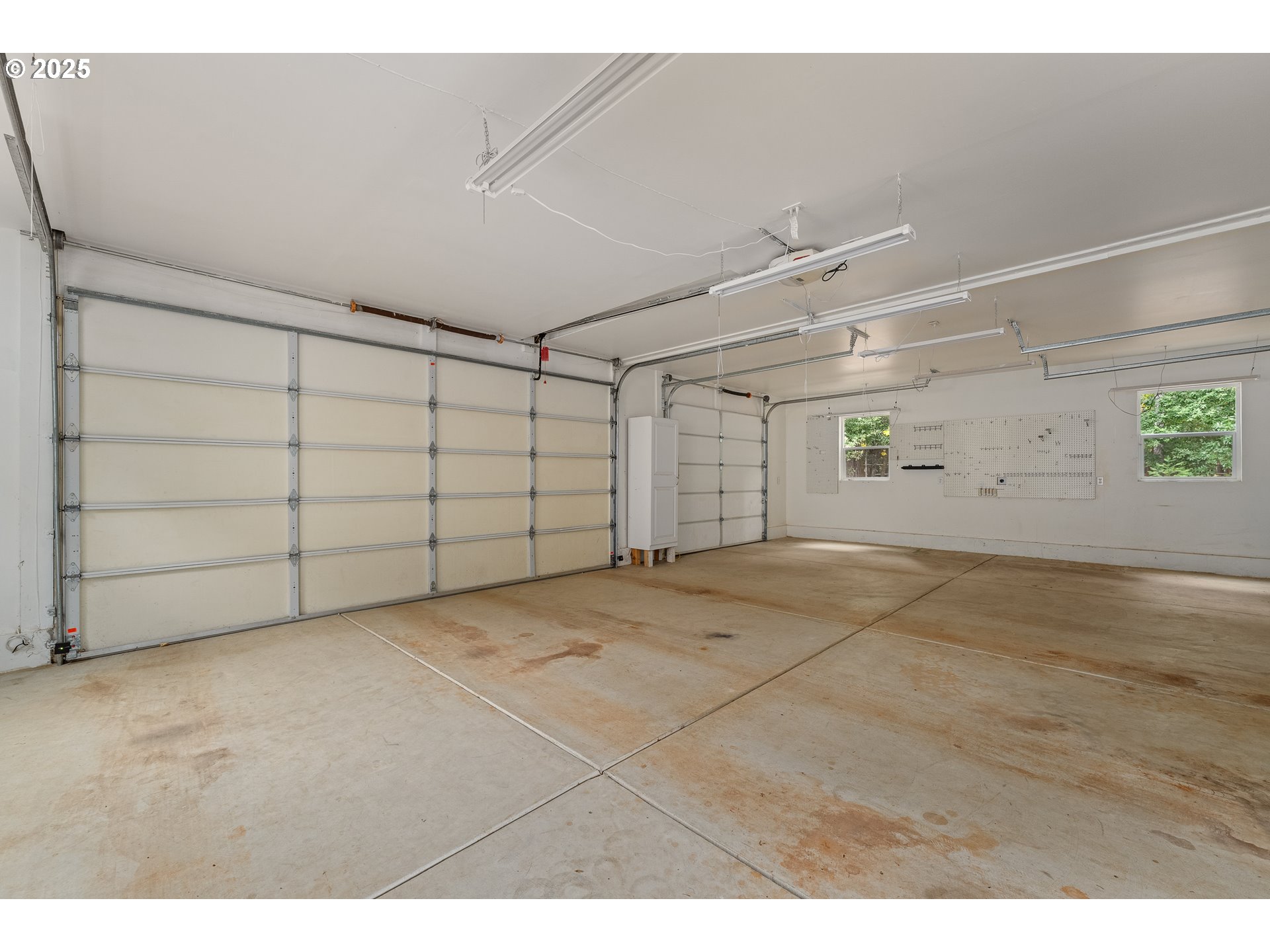 335 Cornett Lane Cave Junction, OR 97523 - Photo 41 of 47