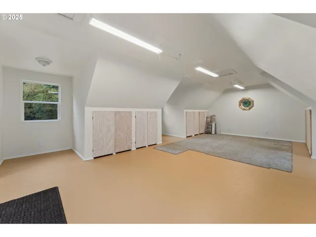 $600,000 | 335 Cornett Lane, Cave Junction, OR 97523