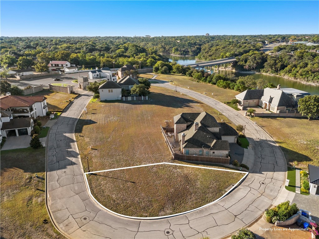 17 Enclave Court Waco, TX 76708 - Photo 4 of 19