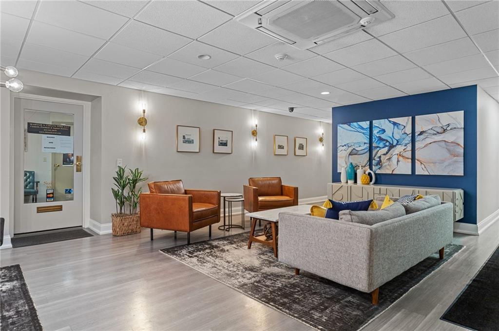 520 Washington Road, Unit 402 Pittsburgh, PA 15228 - Photo 3 of 13 Gallery Image 3