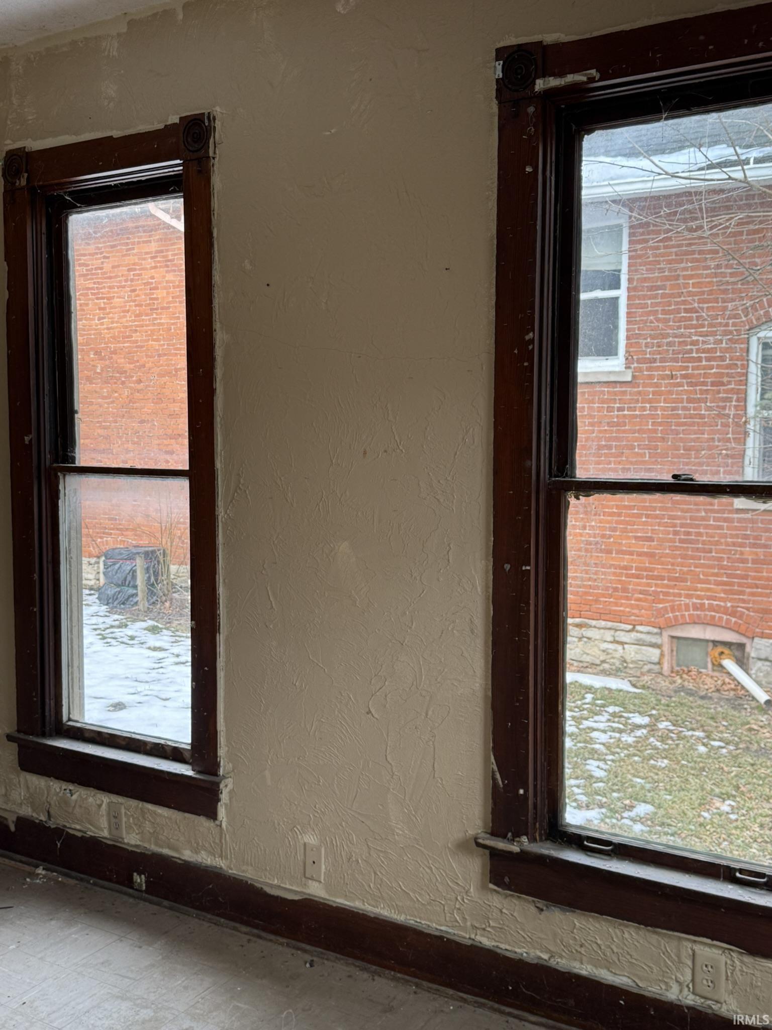 1317 Stophlet Street Fort Wayne, IN 46802 - Photo 15 of 20